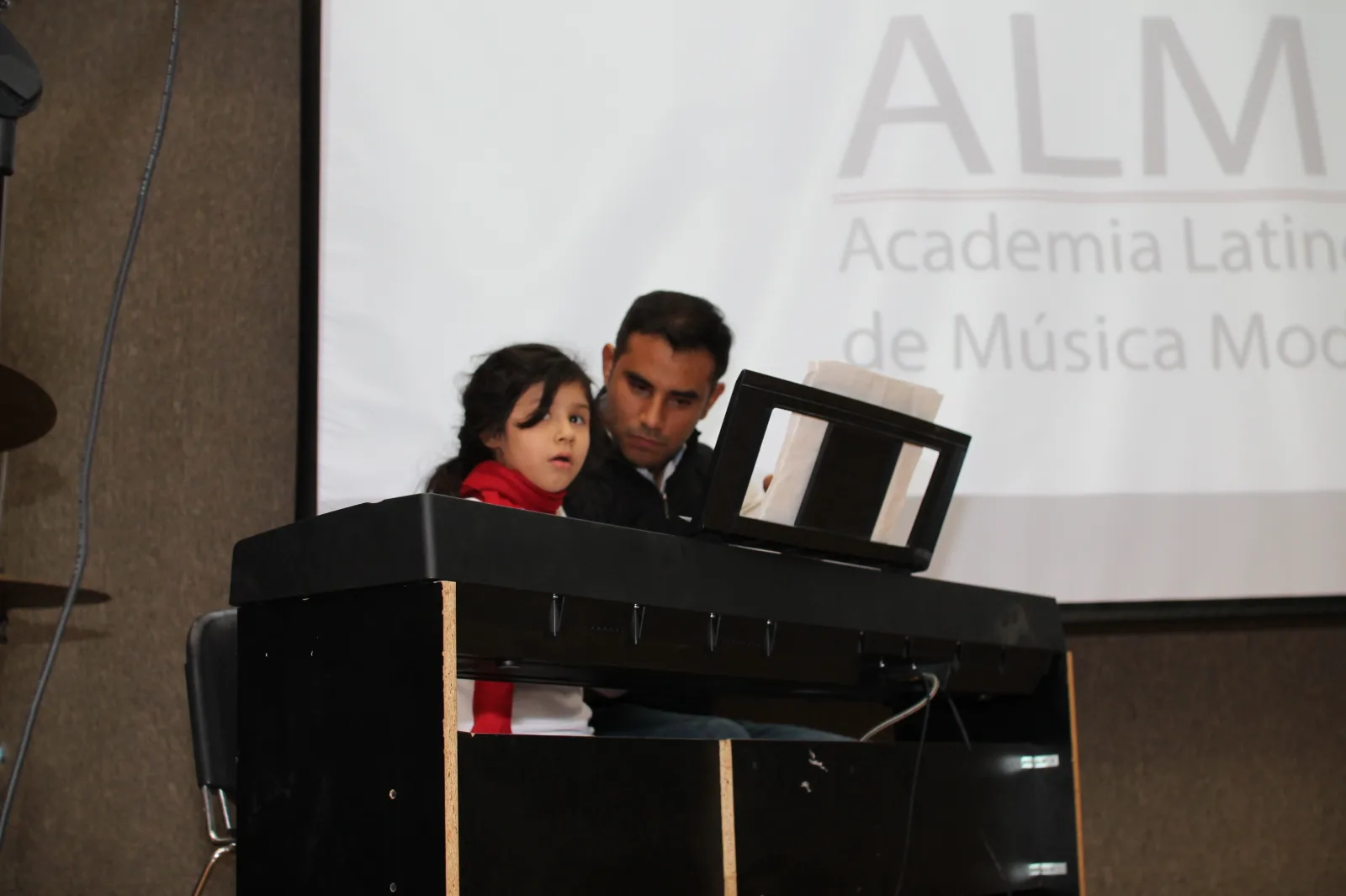 Ensamble de guitarra clásica — alumnas avanzadas